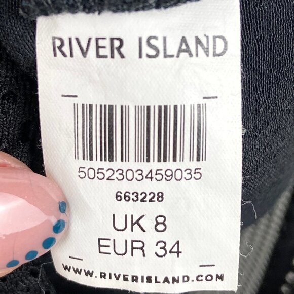 RIVER ISLAND | Long Black Sleeveless Button Up Tunic - Picture 5 of 7